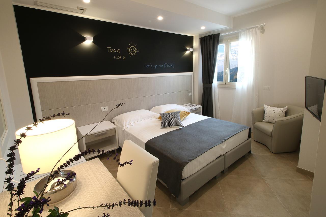 Sike Holiday Home Таормина Екстериор снимка